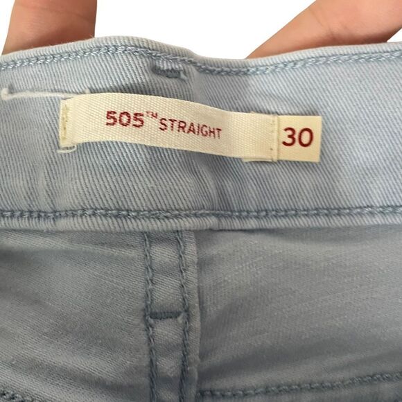 Levi’s Light Wash 505 Straight Leg Jeans - Picture 4 of 4